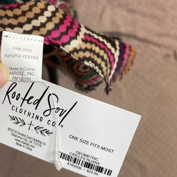 One Size fits Most Kimono/Ruana with Geometric Circles-NWT - Picture 8 of 8